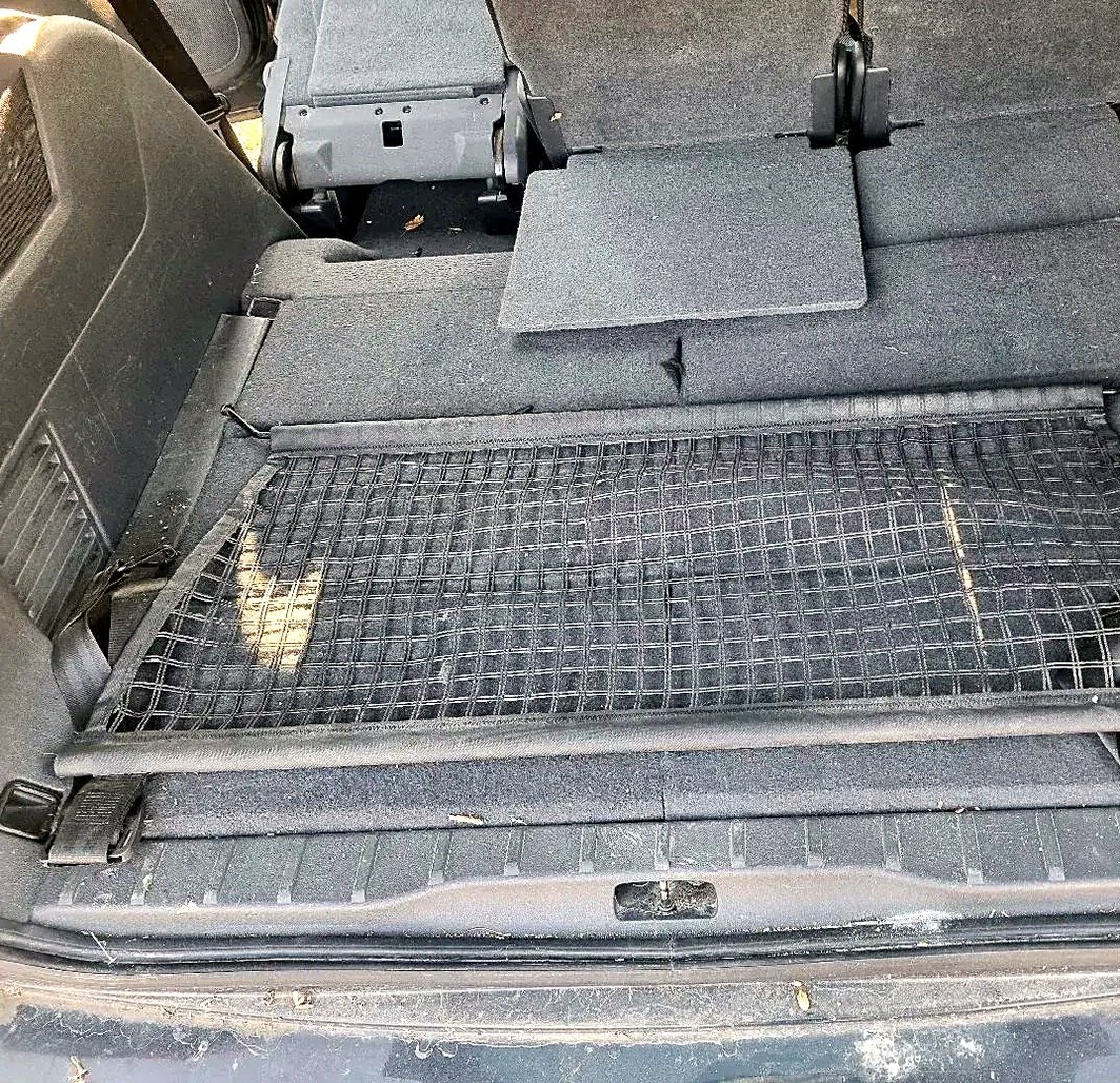 Peugeot 5008 mrežna pregrada