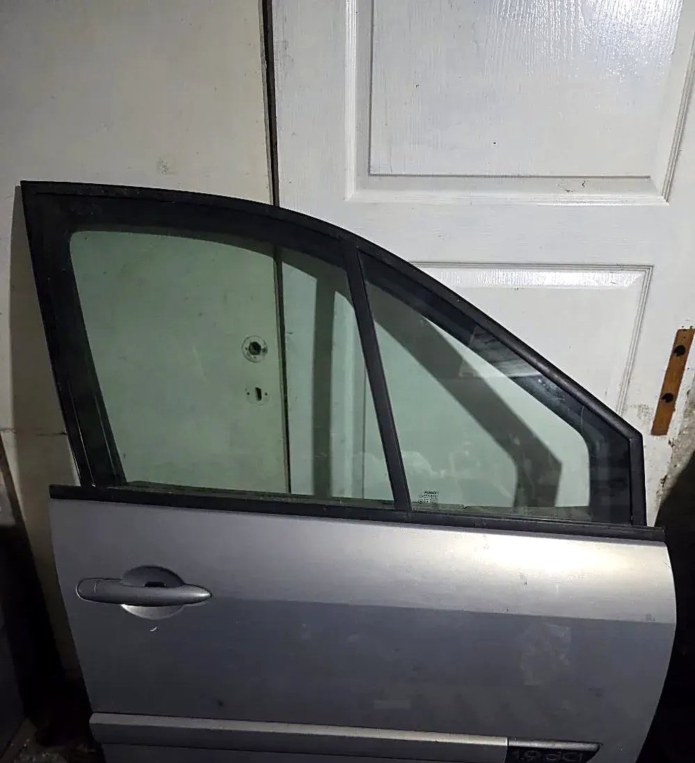 Desno leptir staklo Renault Scenic 2