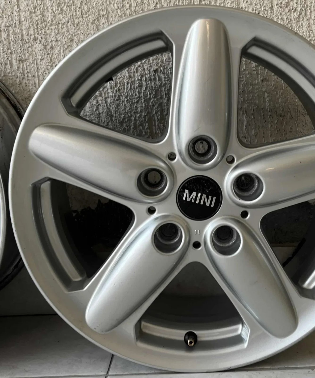 Wheels Mini 5x120 R16