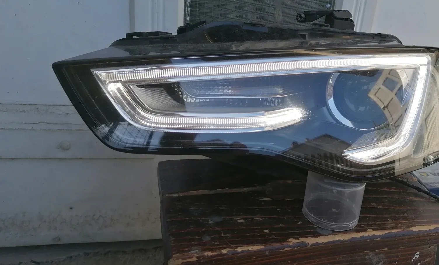 Front Left Xenon Headlight Audi A5 8T