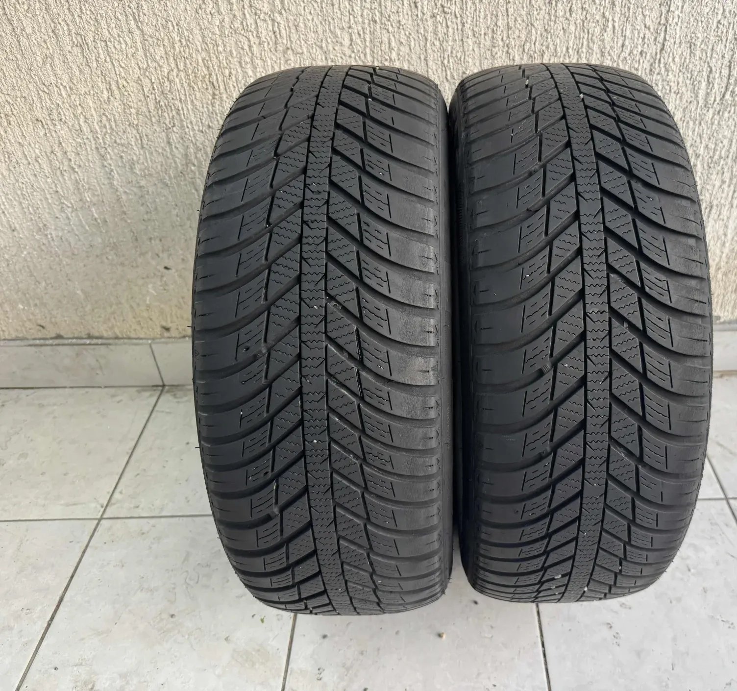 Шины Nexen всесезонные 215/55 R17