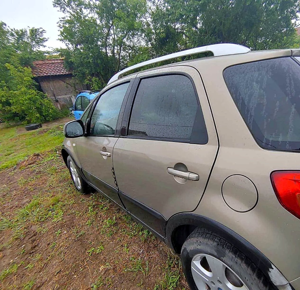 Front doors Fiat Sedici 2007