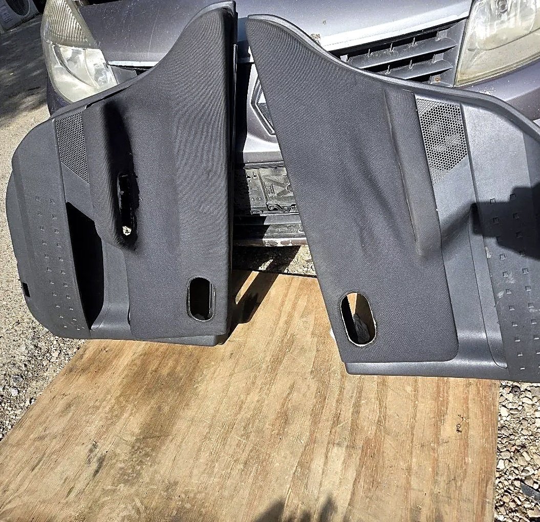 Renault Megane 2 4/5 door upholstery black