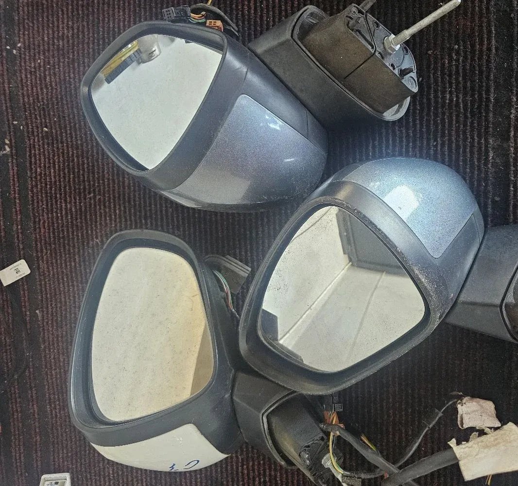 Citroen C3 rear view mirror