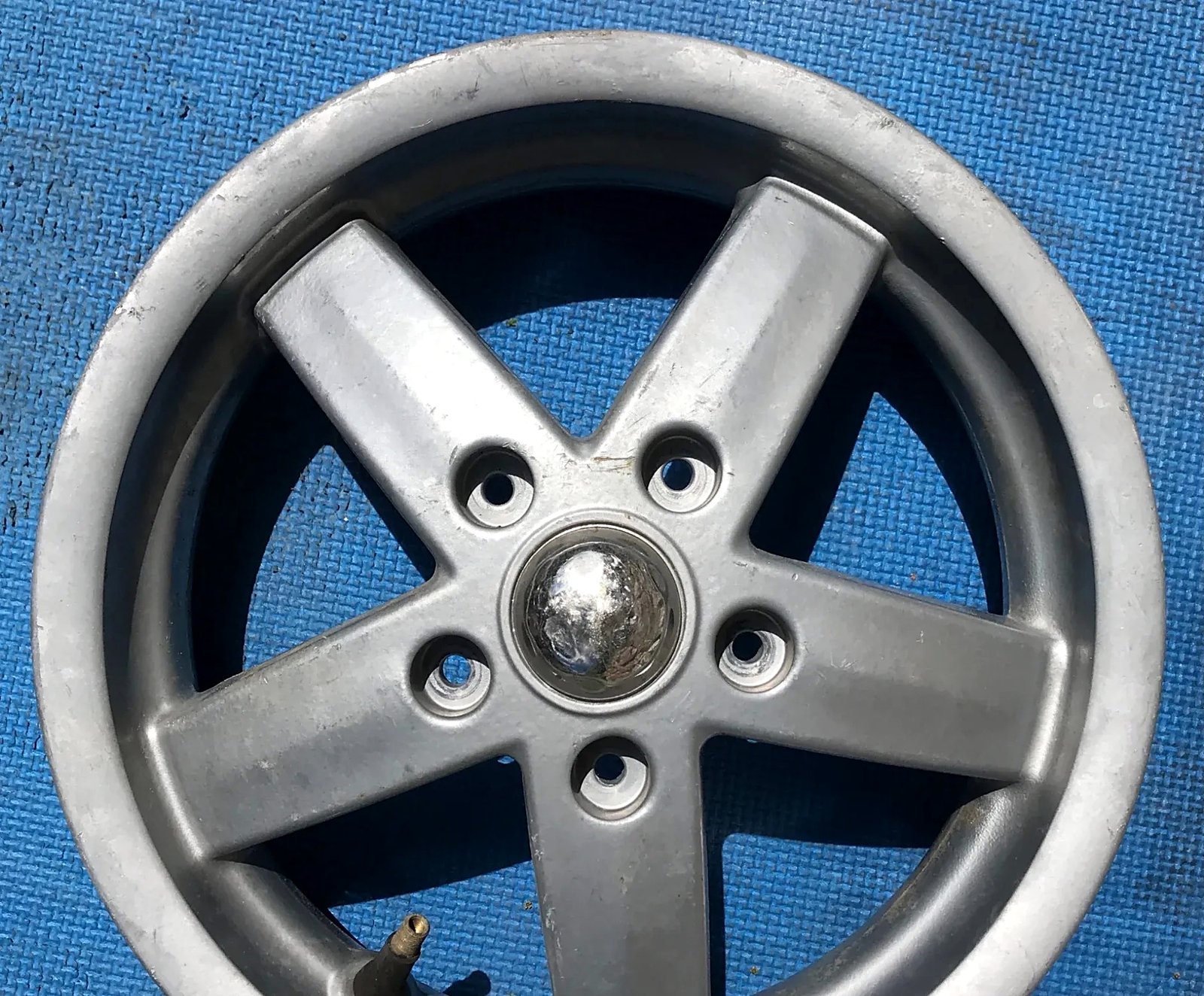 Front wheel rim 11x2.5 Vespa