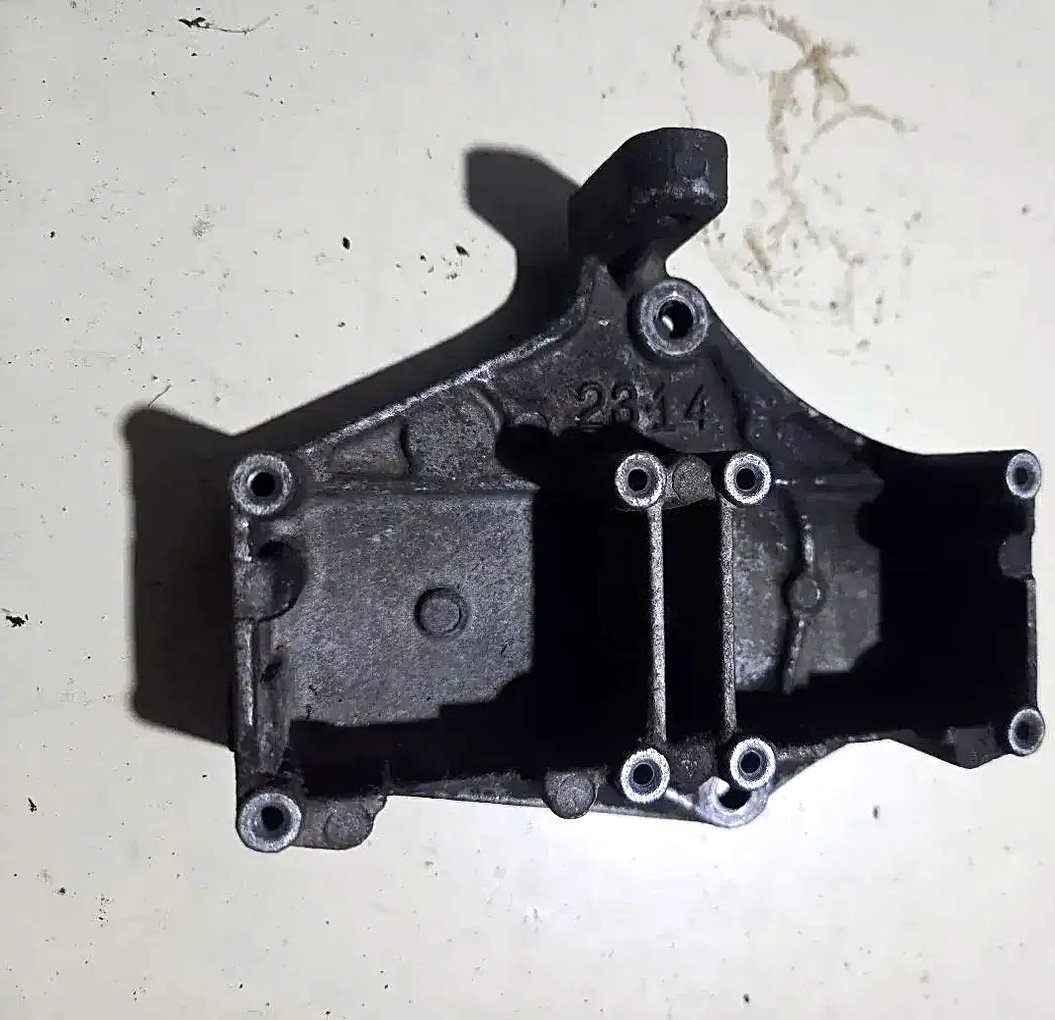 Aluminium engine coil bracket Fiat Punto 1.2