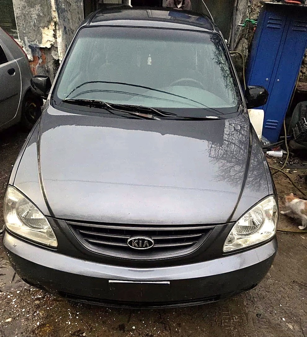 Bonnet Kia Carens