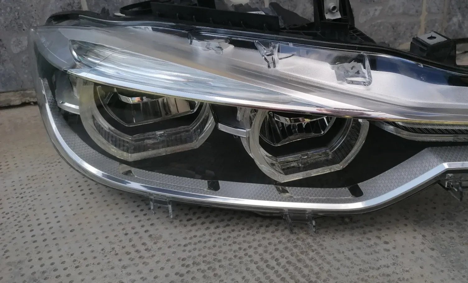 Front right headlight BMW F30 facelift LED