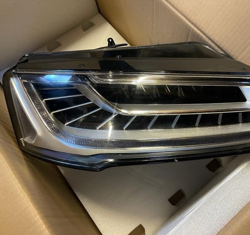 Matrix headlight Audi A8 4H0941036