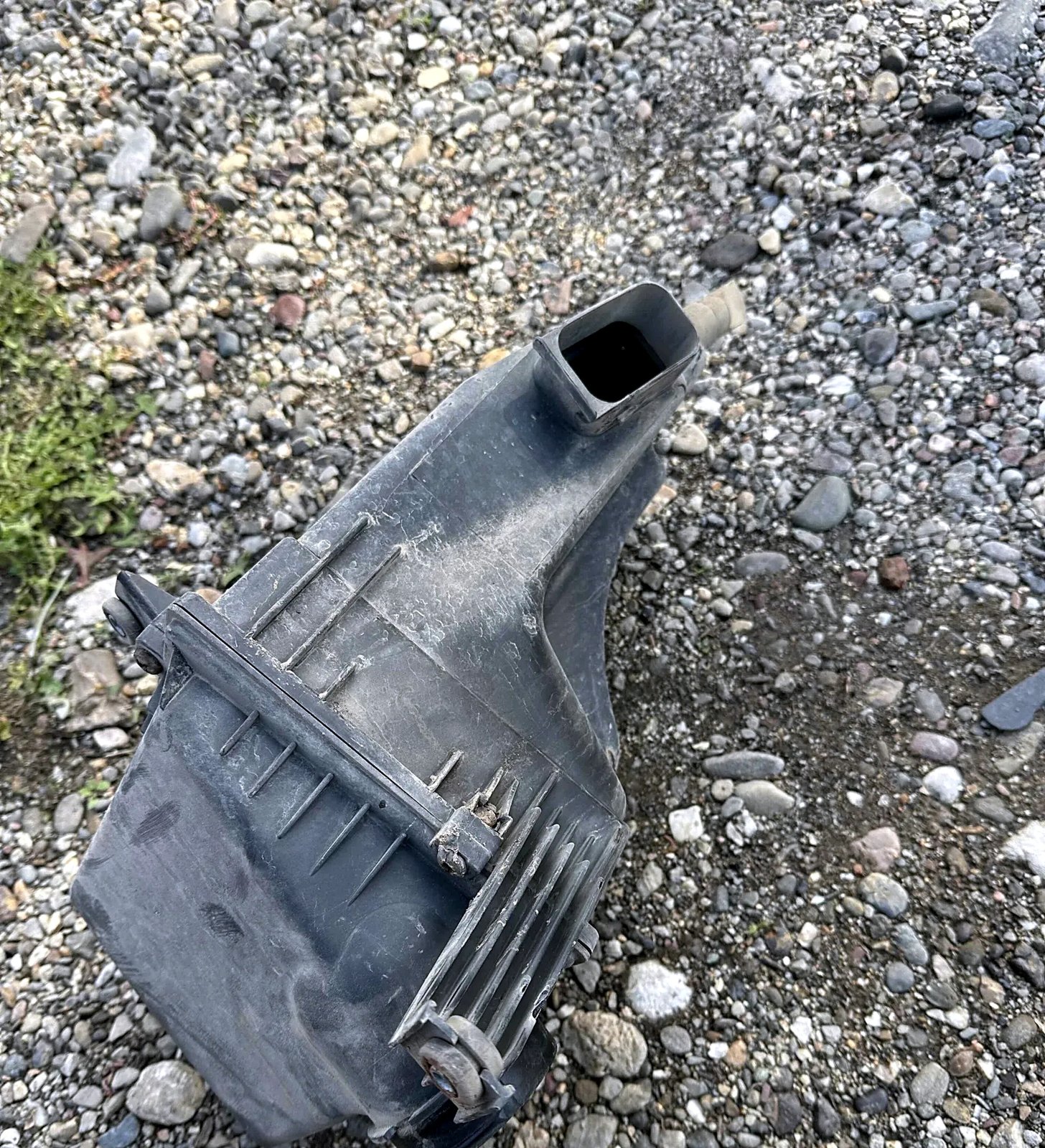Kućište filtera vazduha Fiat Sedici 1.9