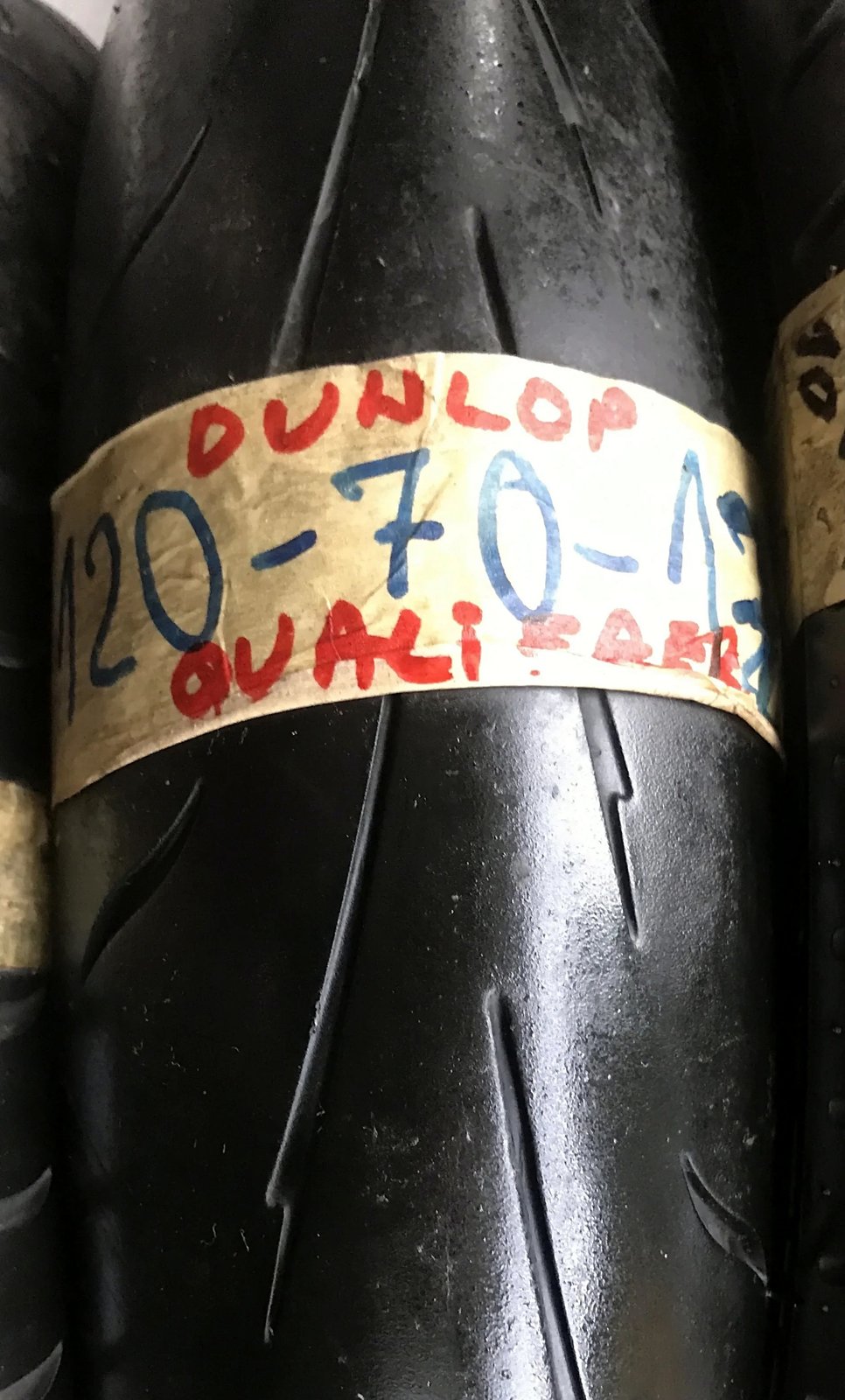 Dunlop Qualifire 120/70-17 polovna moto guma