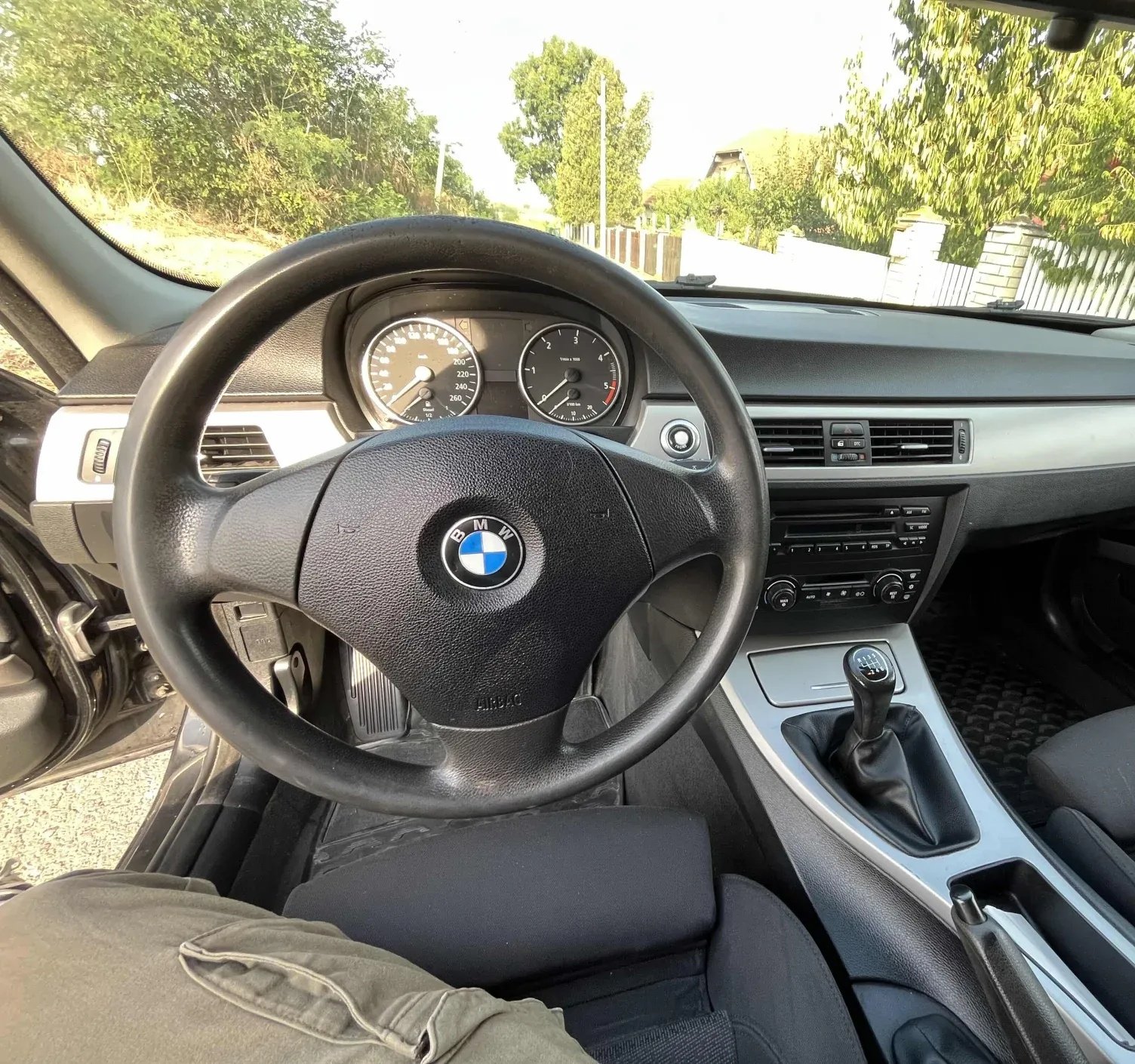 Hauba BMW E90 E91 pre-restajling