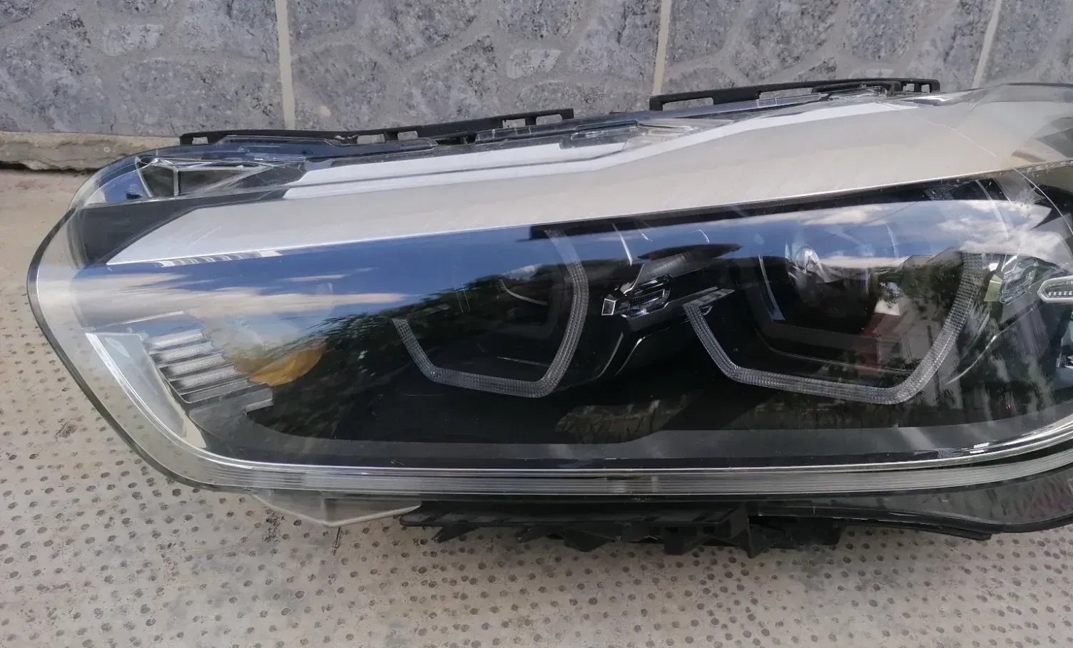 Front left LED headlight BMW X2 F39