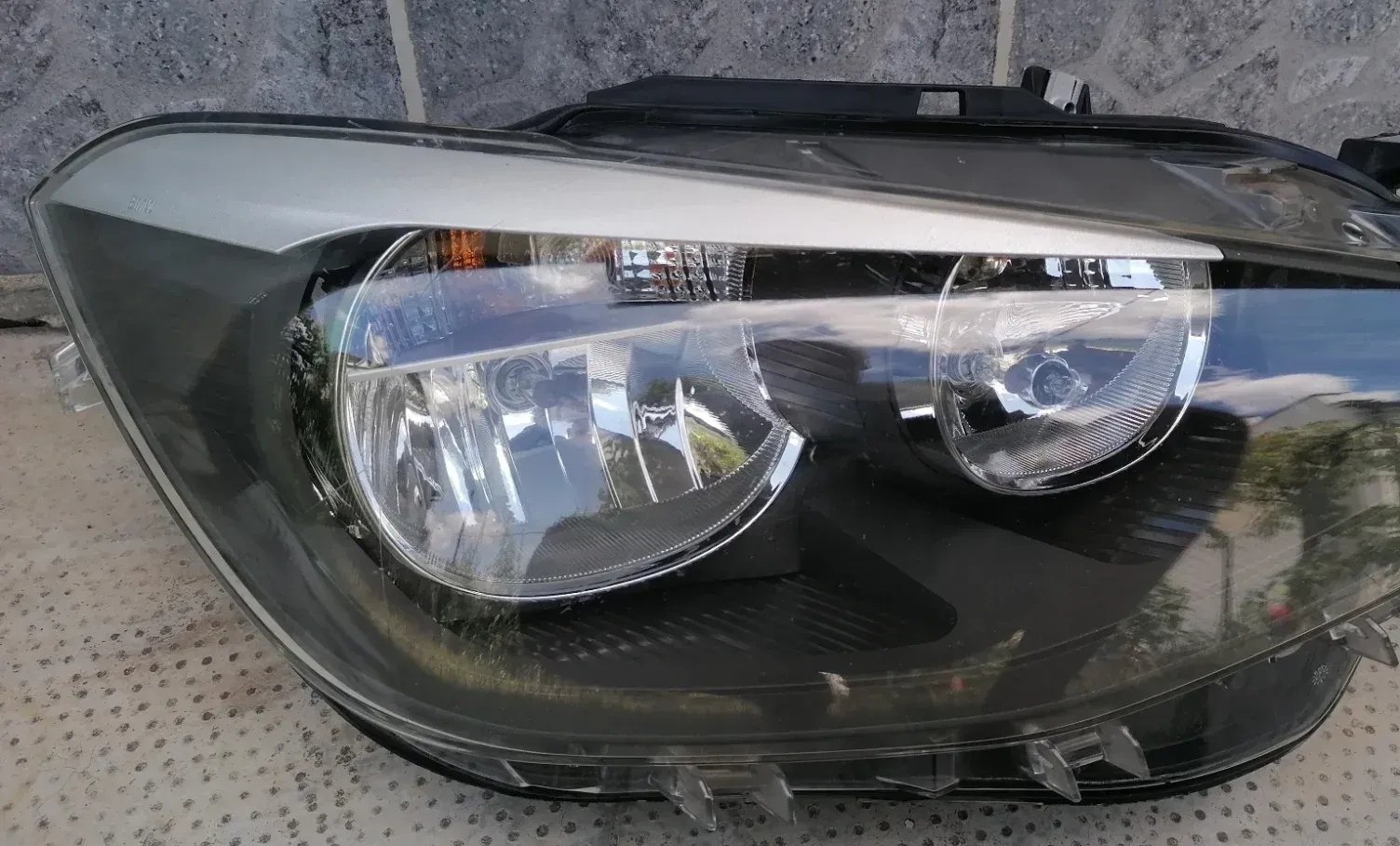 BMW F20 halogen right headlight
