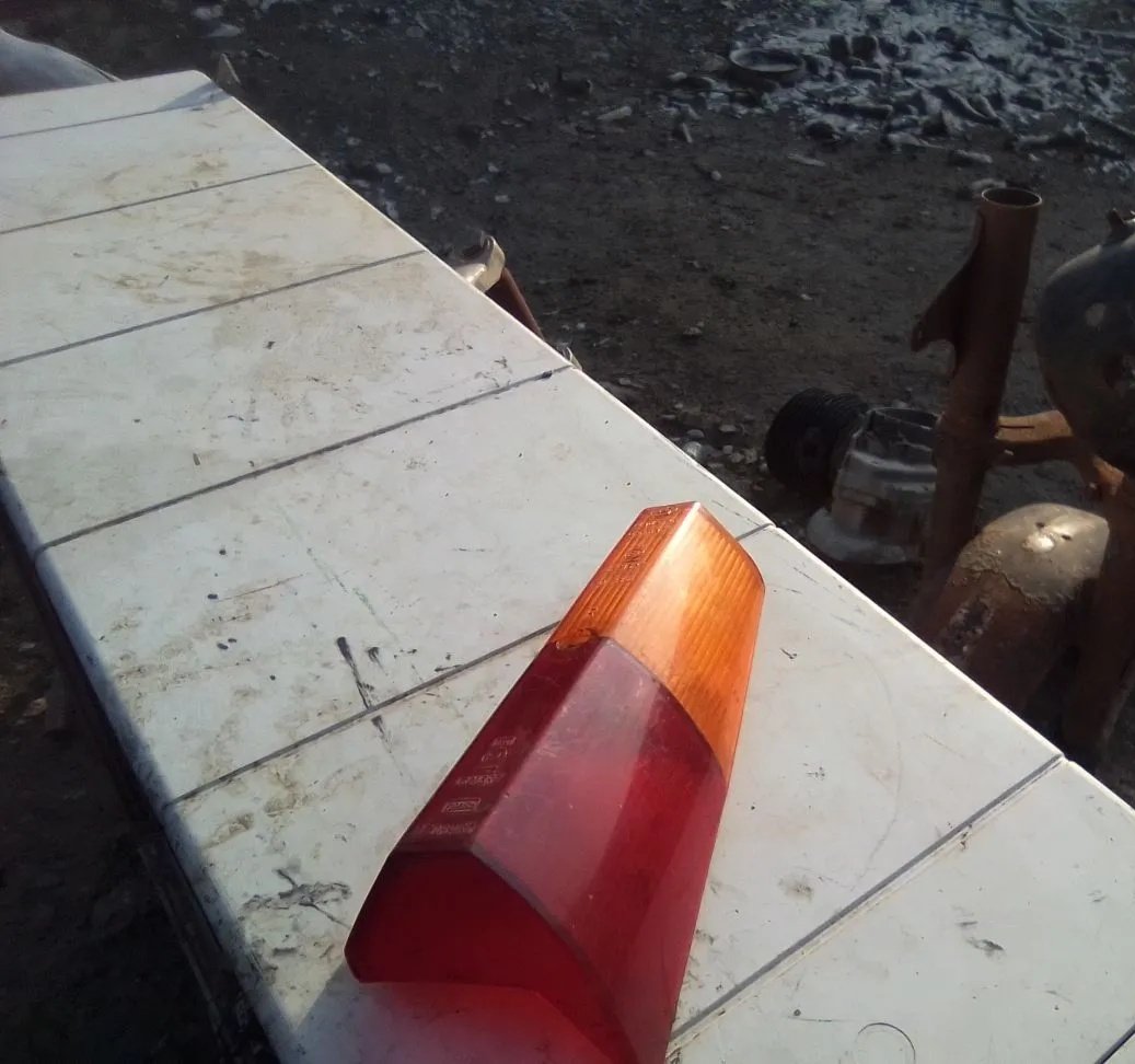 Ford right brake light glass original Fomoco