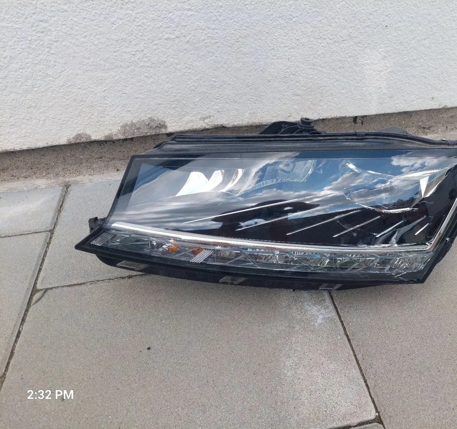 Prednji levi LED far Skoda Fabia 6V1941015F
