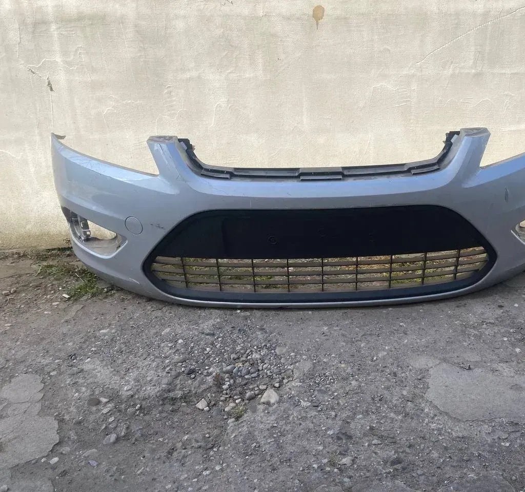 Prednji branik Ford Focus MK2 2008-2011