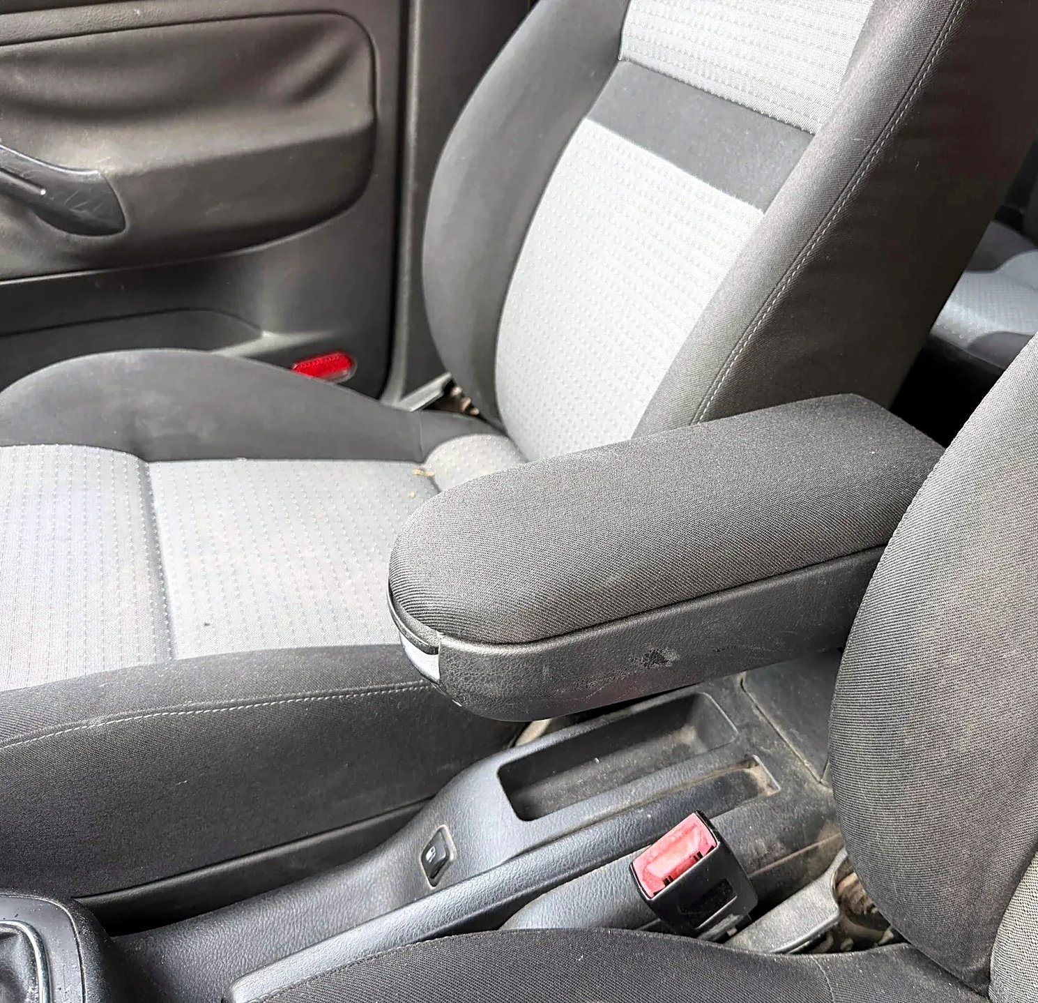 VW Golf 4 Armrest Original