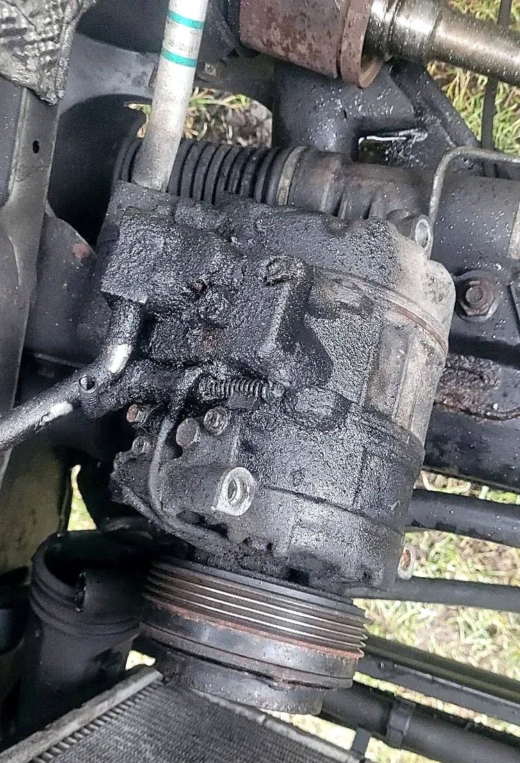 AC compressor BMW X3 E83 3.0d