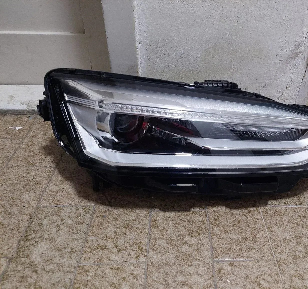 Right Xenon Headlight Audi A5 8W6941006C
