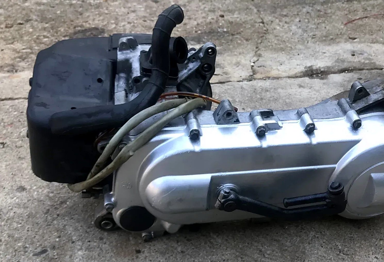 Engine motor assembly for 125 150 cc Piaggio Yamaha scooters