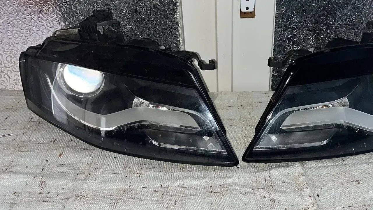 Ksenon farovi Audi A4 8K 8K0941003 8K0941004