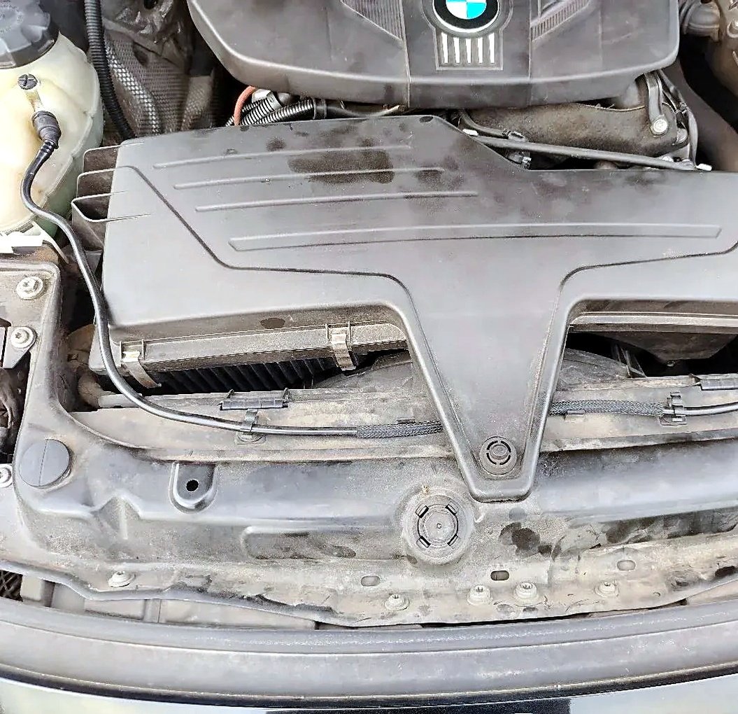 Air filter housing BMW F30