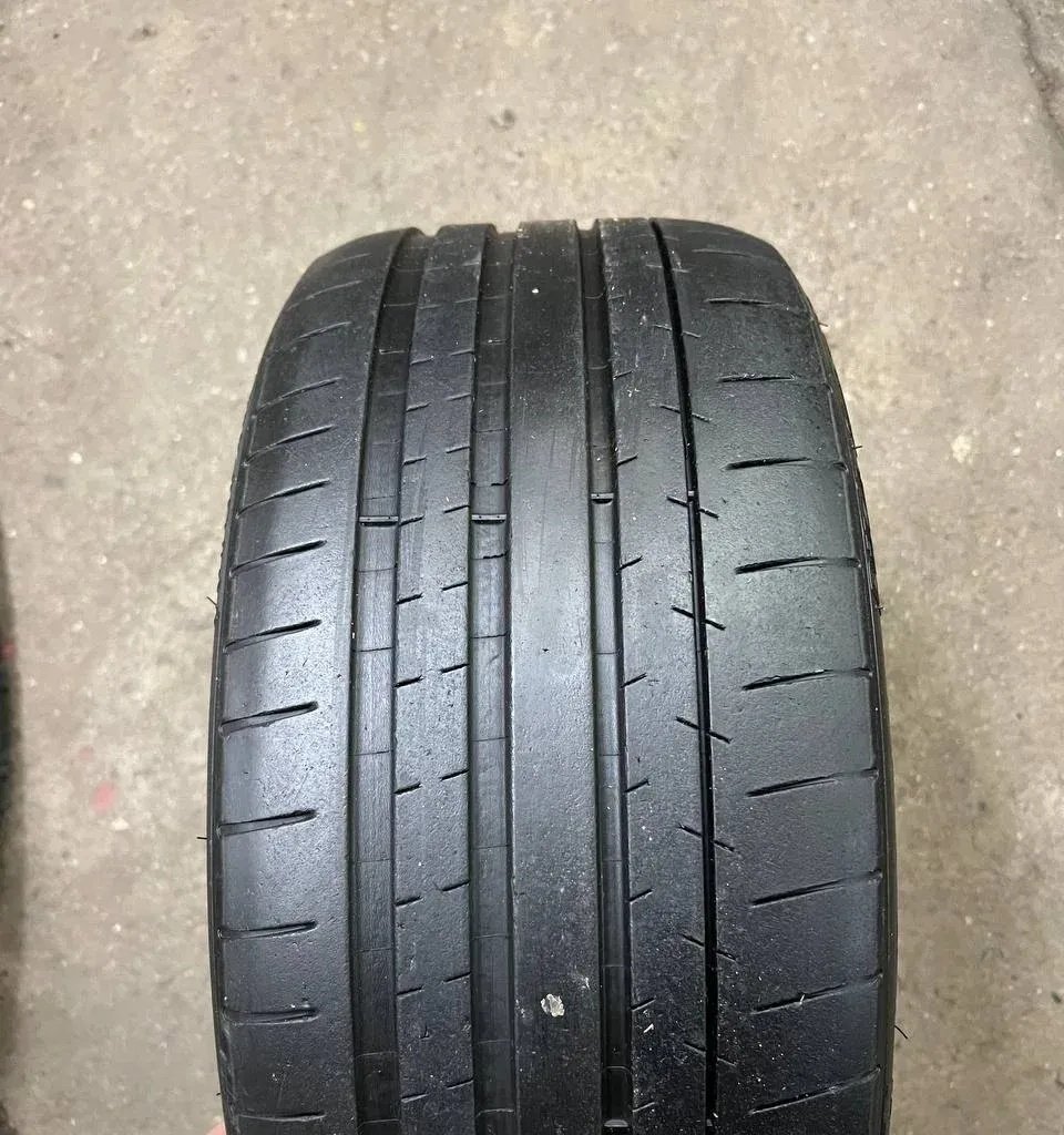 Michelin Pilot Super Sport 225/40 R18