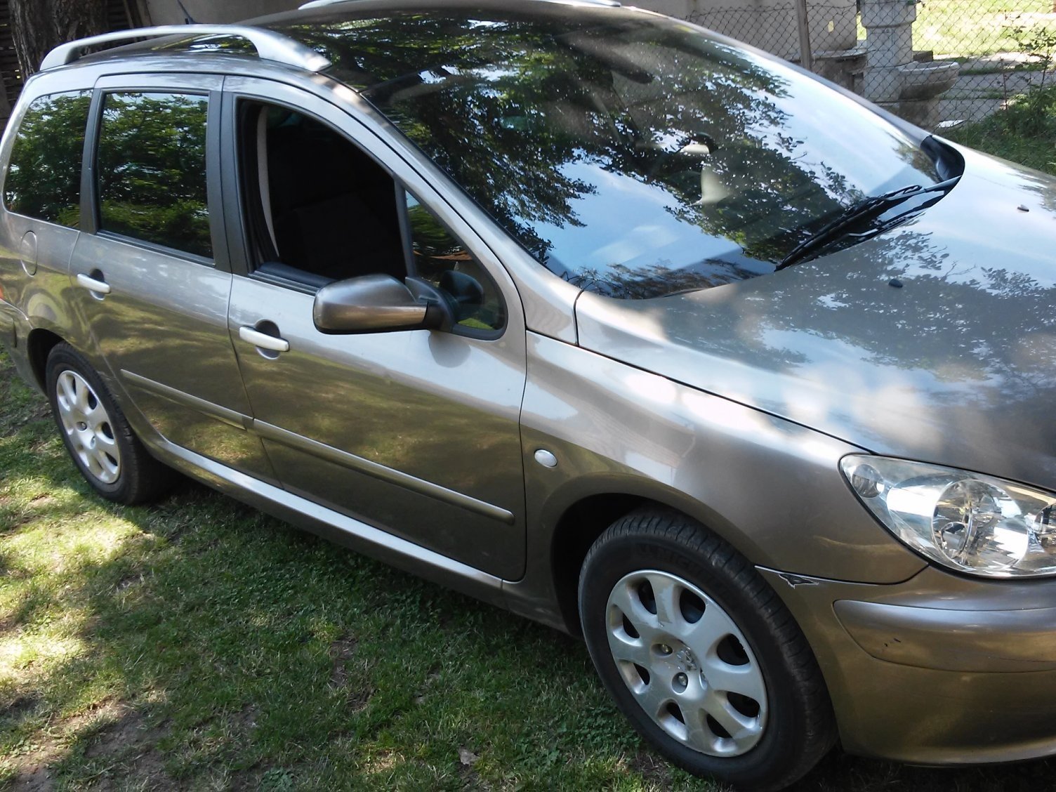 Used Peugeot parts for various models