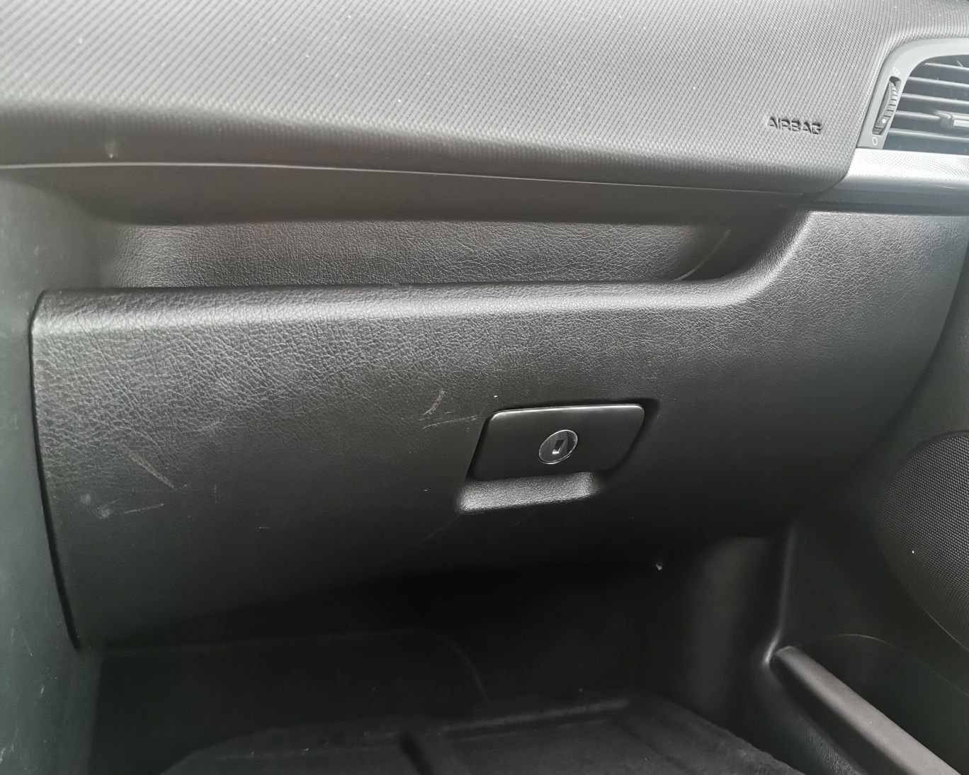 Cassette Peugeot 207