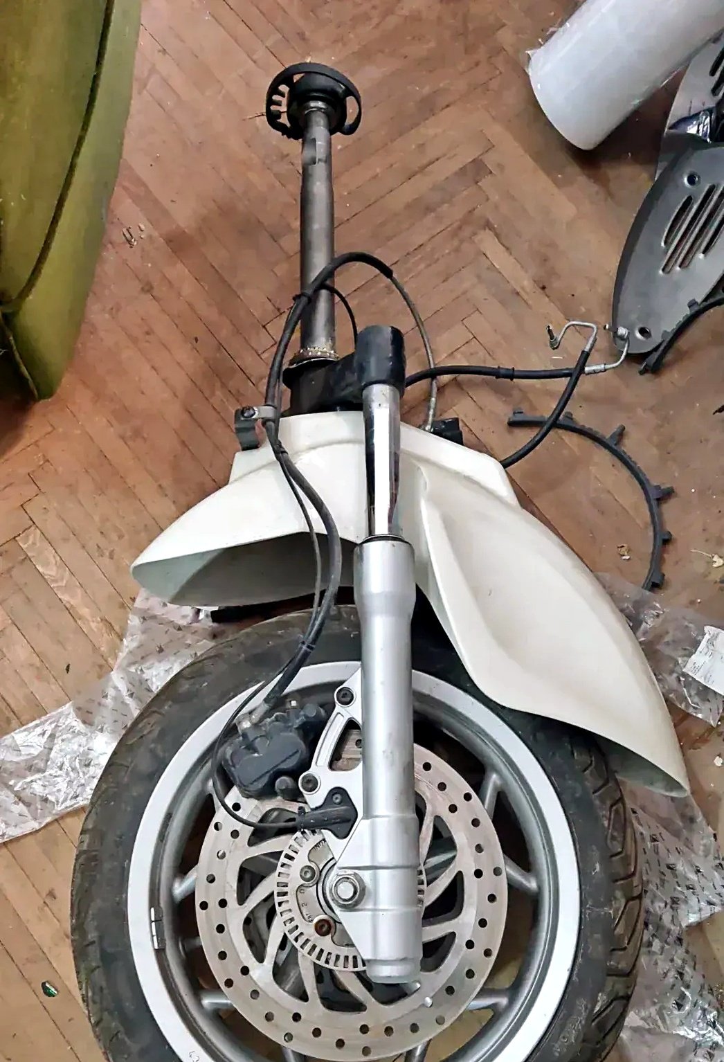 Piaggio X10 front fork