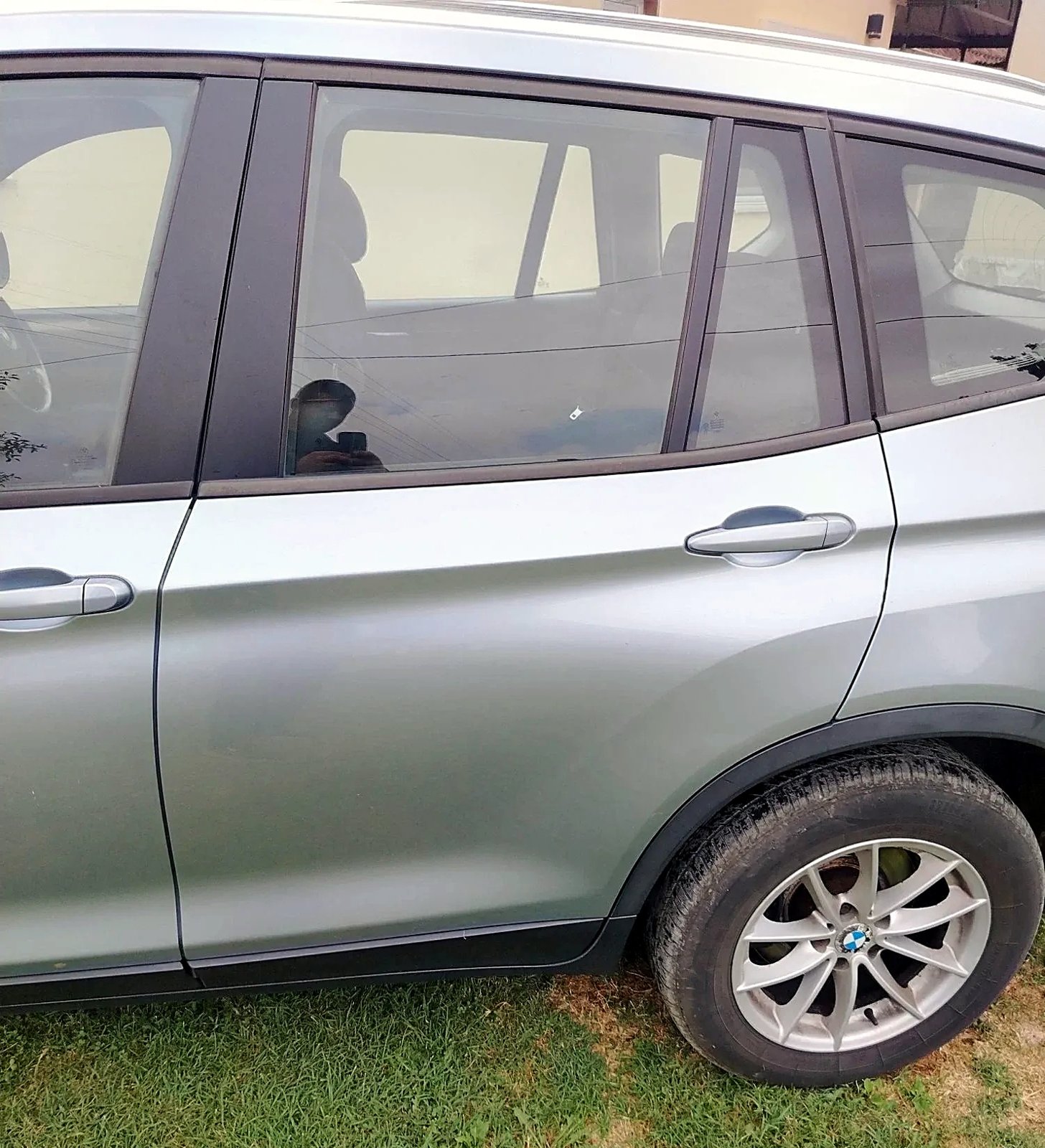 Zadnja leva vrata BMW F25