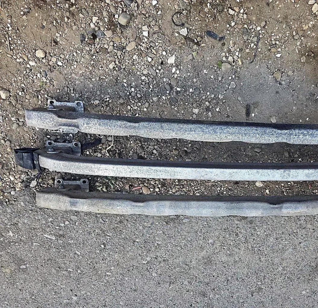 Rear bumper bracket Renault Megane 2