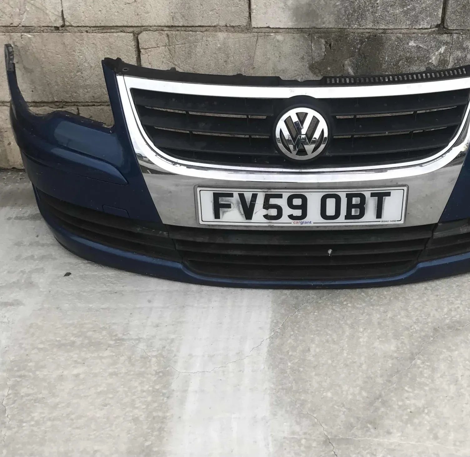 Front bumper VW Touran