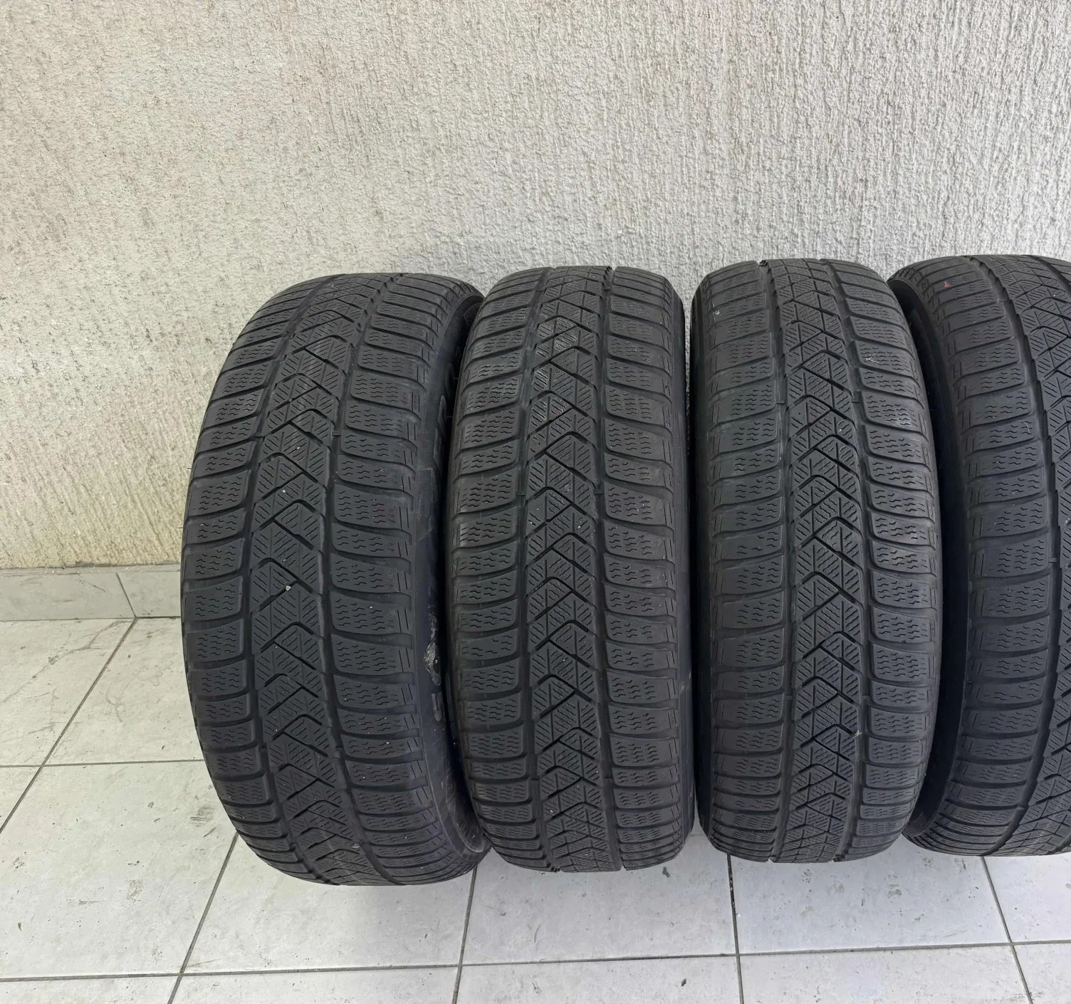 Pirelli Winter Tyres 225/60 R18