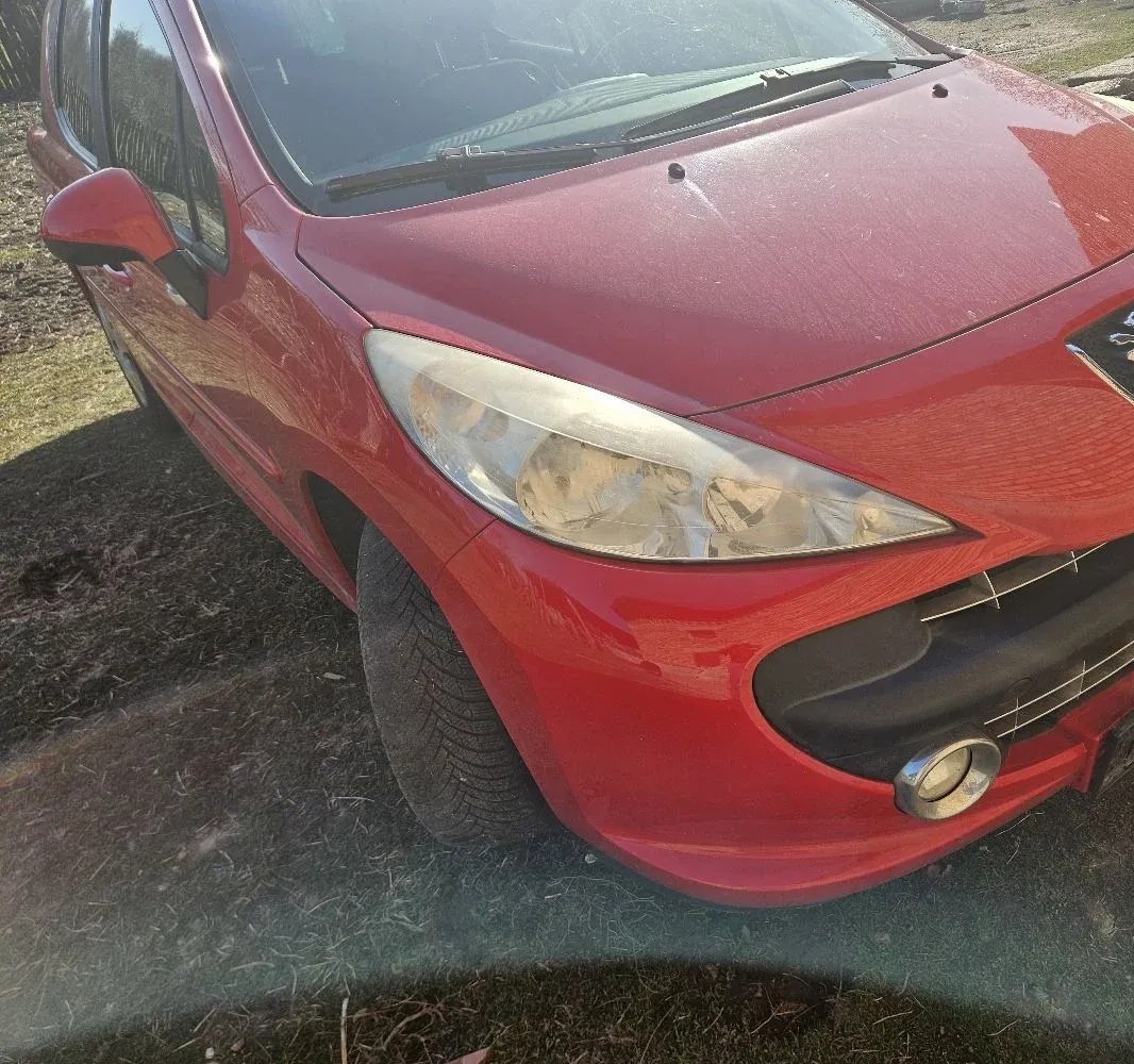 Front bumper Peugeot 207