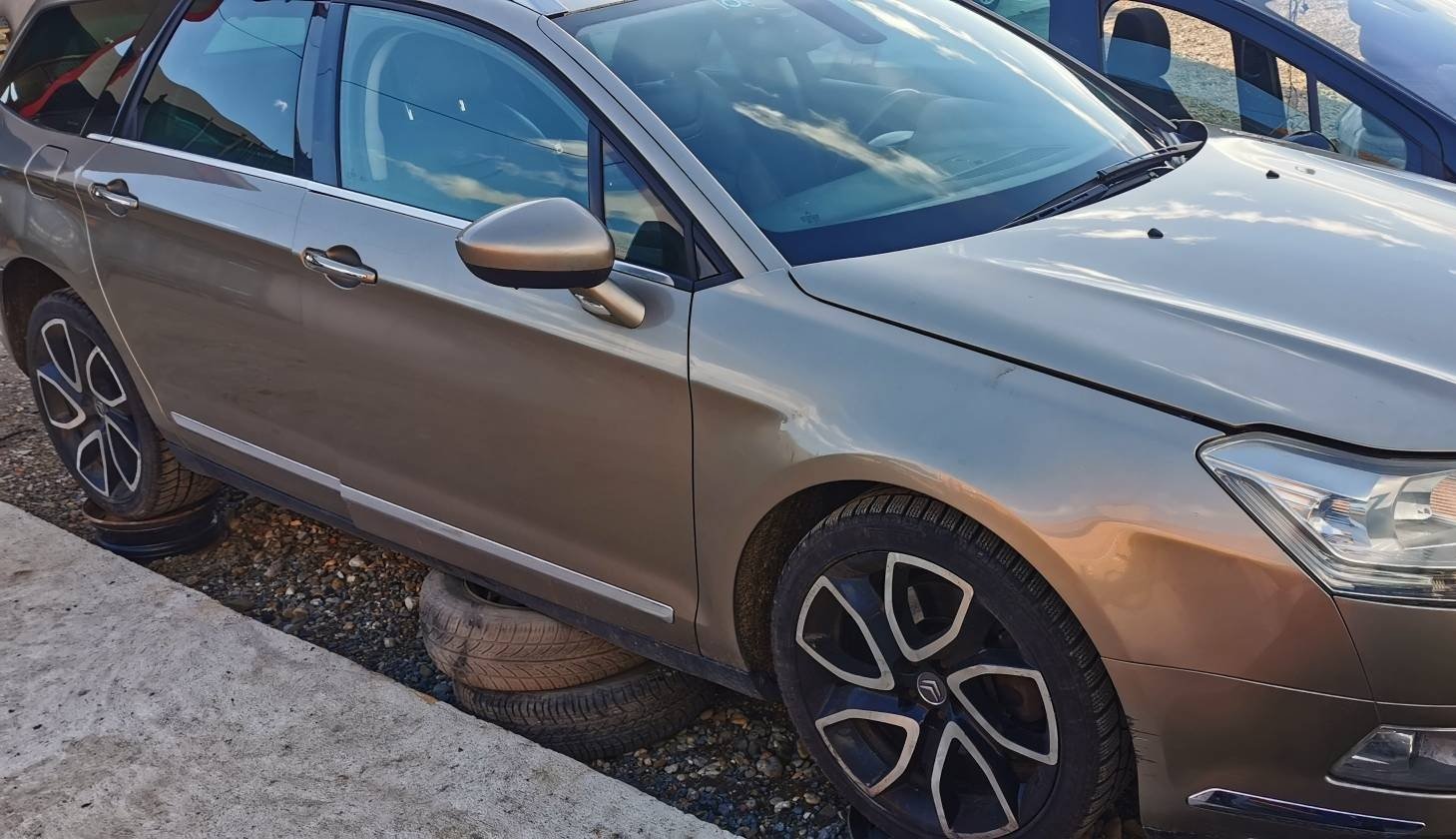 Citroen C5 X7 polovni delovi