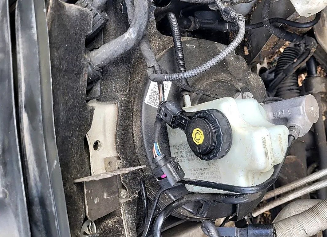 Vacuum brake drum VW Golf 6
