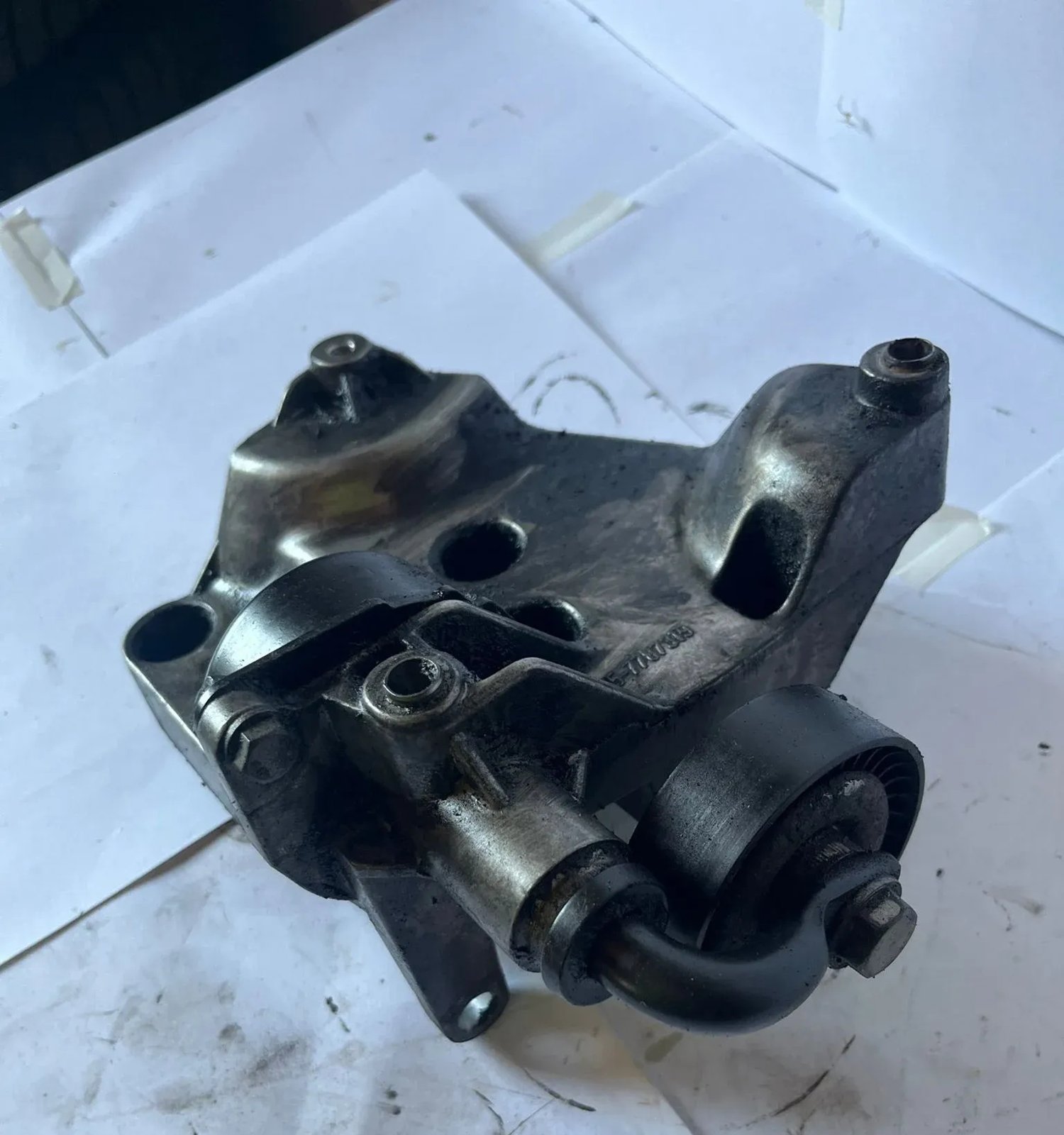 AC Compressor Bracket BMW E46 318d