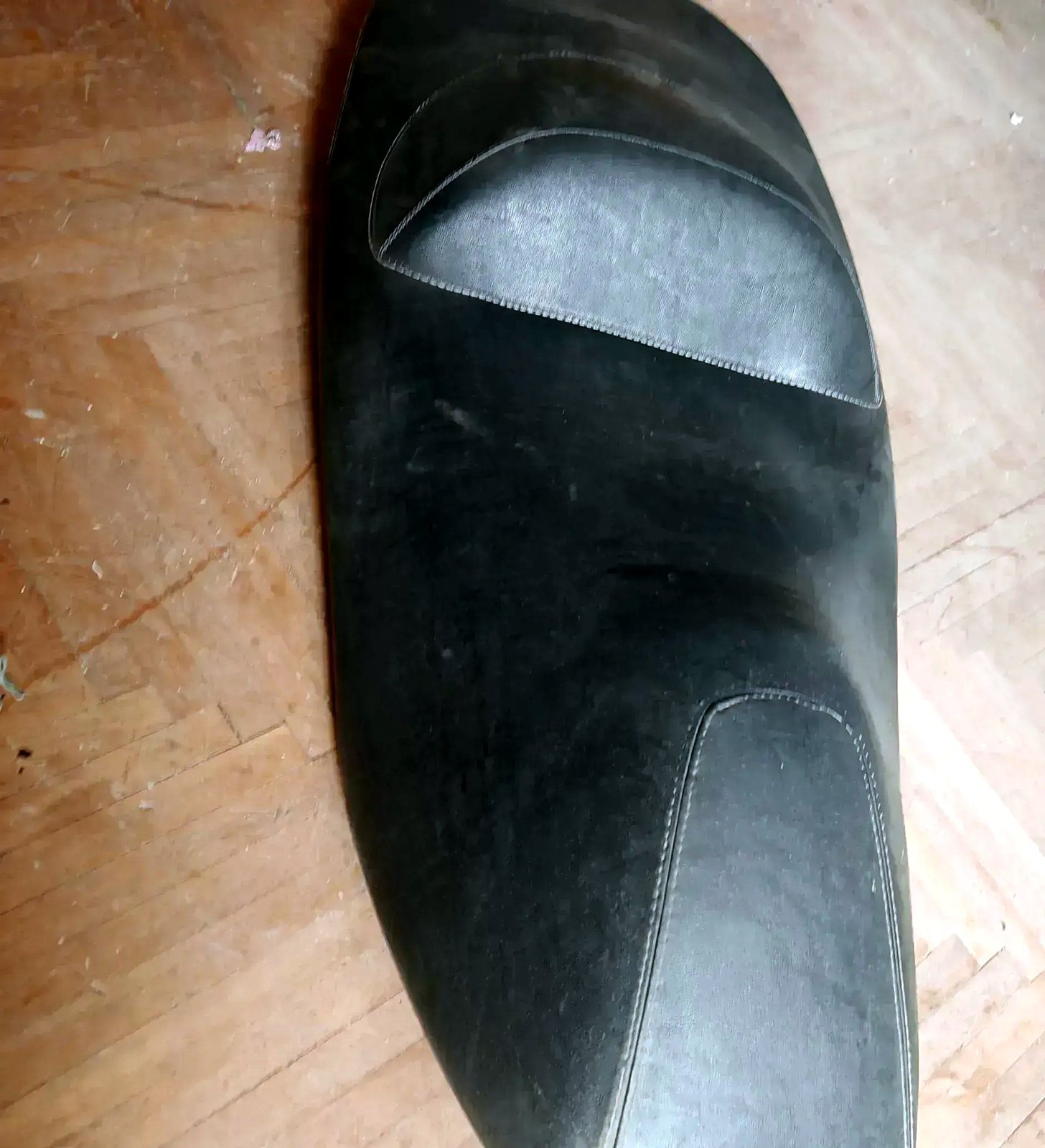 Sedište Piaggio X10