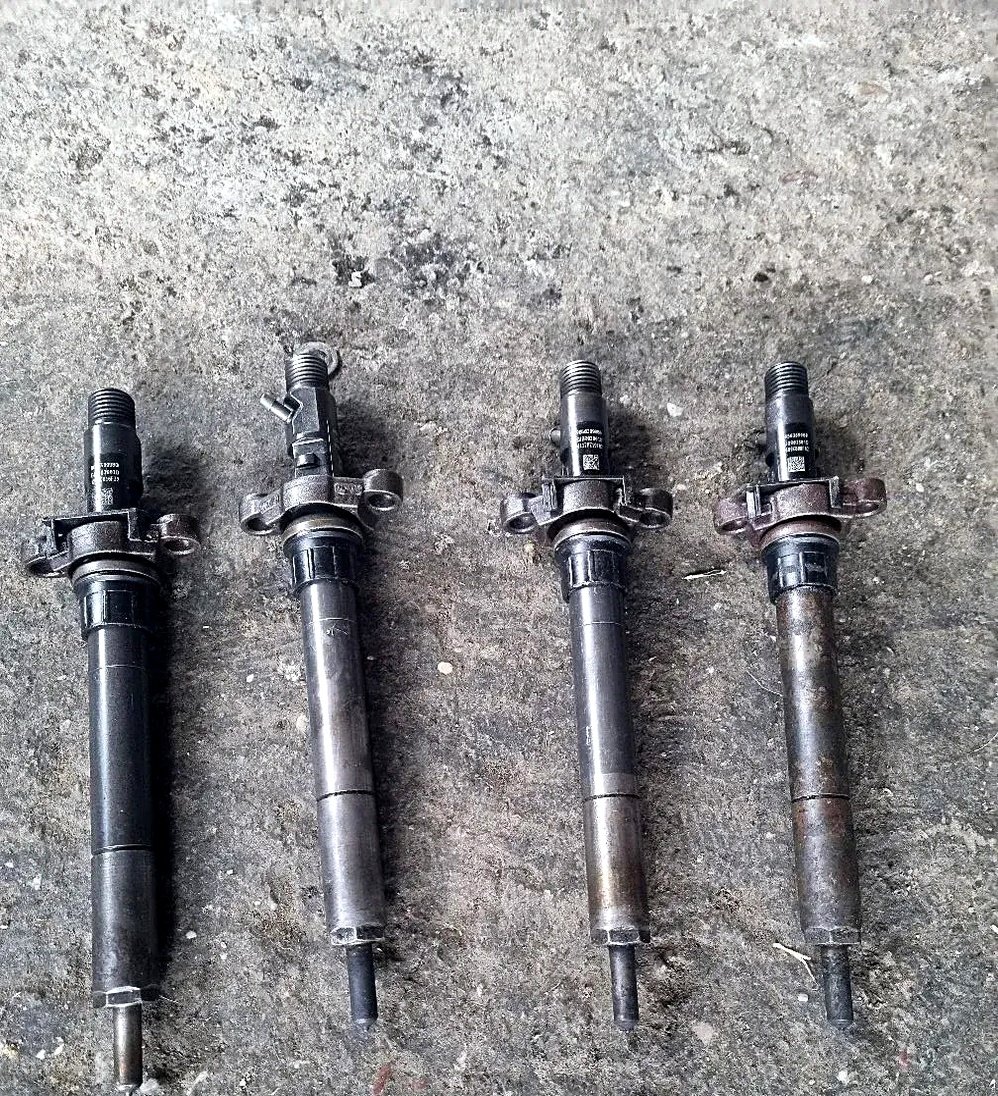 Delphi injectors Citroen Peugeot 2.0 HDI 100kw 103kw