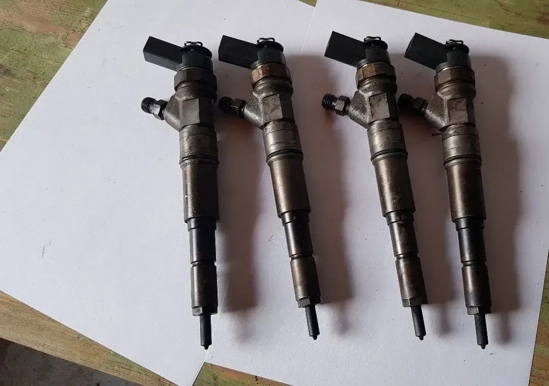 Engine diesel injectors BMW E46 320D 110kW