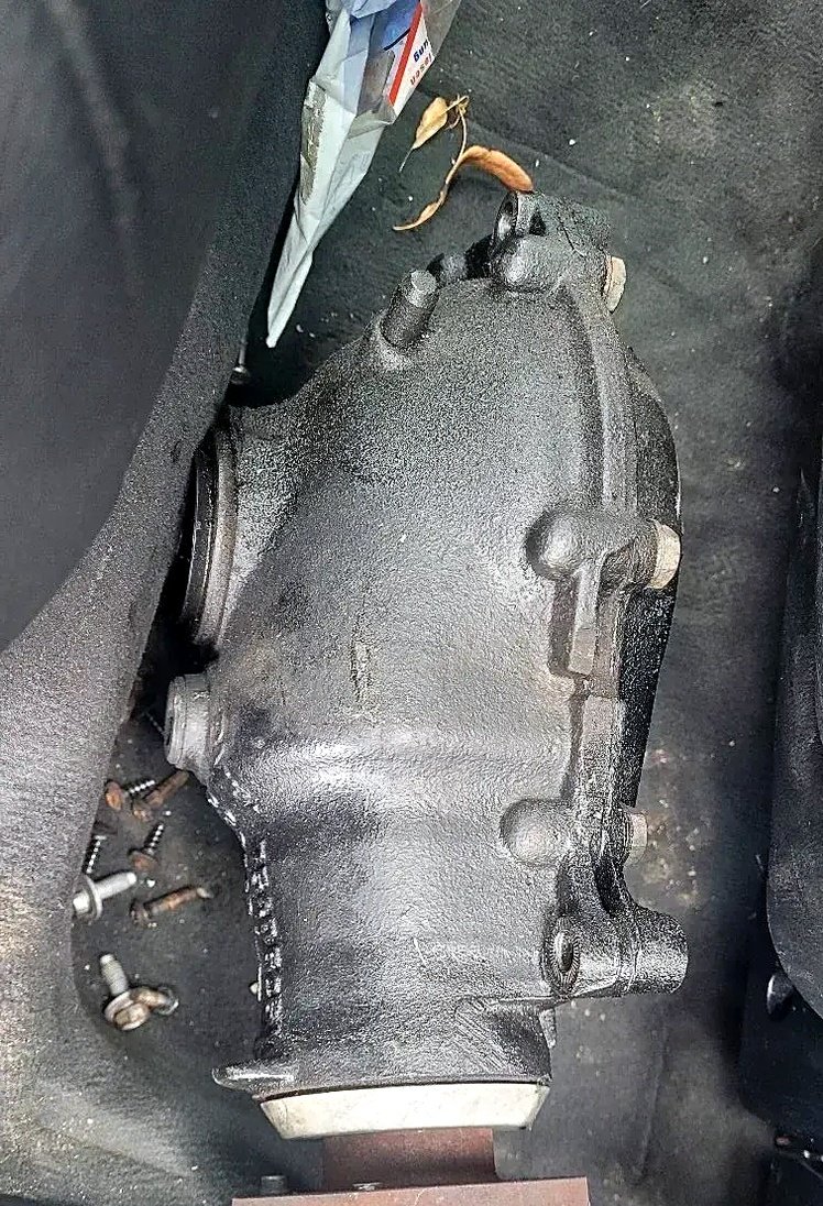 Front differential BMW X3 E83 3.0sd