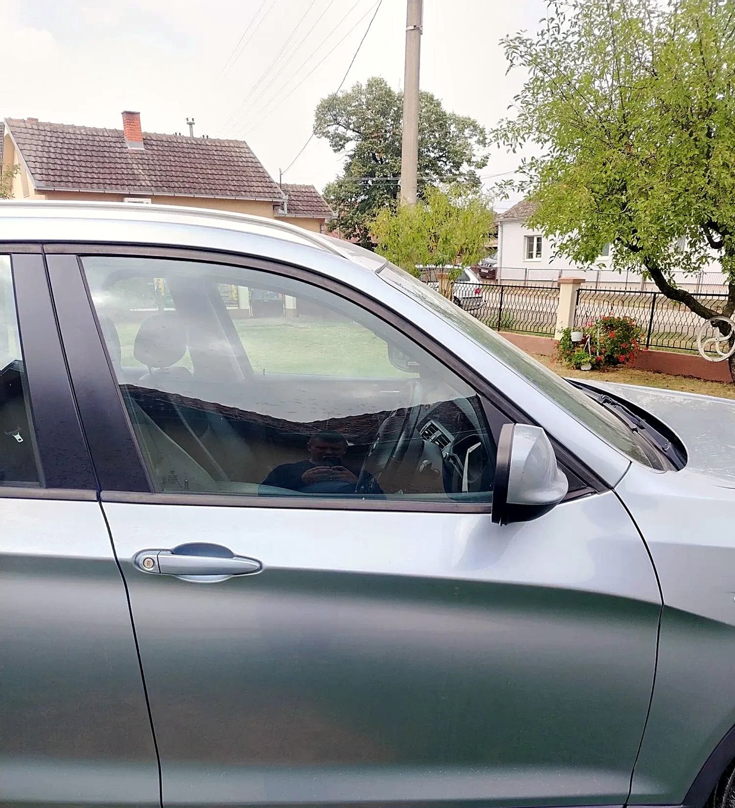 Front right door BMW F25