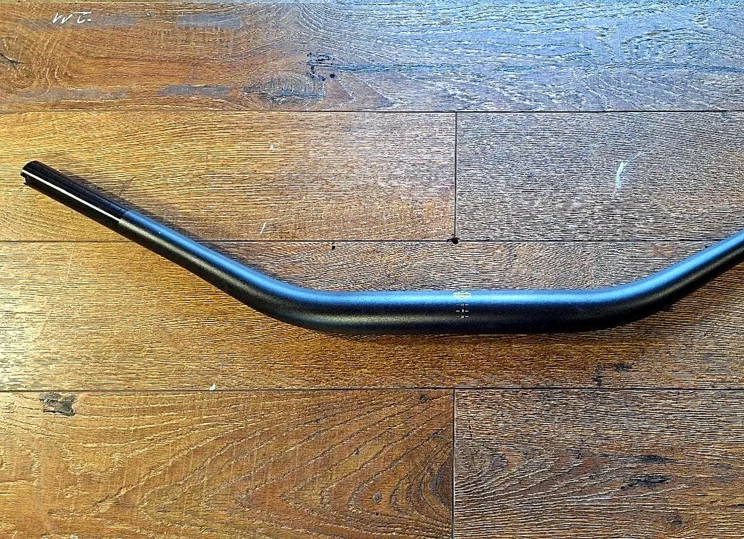 Harley Davidson Drag bar Fat Bob Softail alu