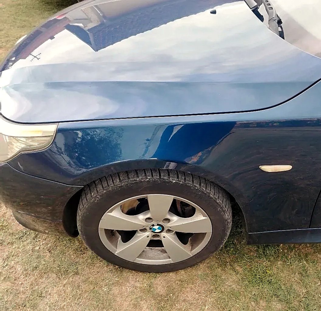 Levo krilo BMW E60