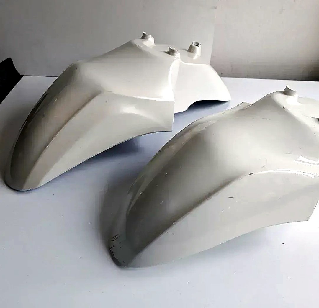 Front fender Piaggio Medley 1B006372 1B001676
