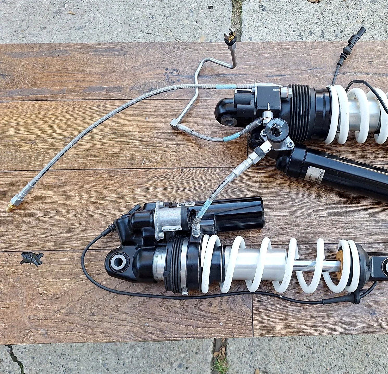 Shock absorbers BMW R 1300 GS front and rear