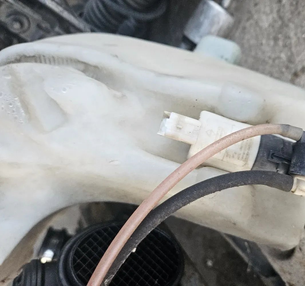Wiper bowl Peugeot 307