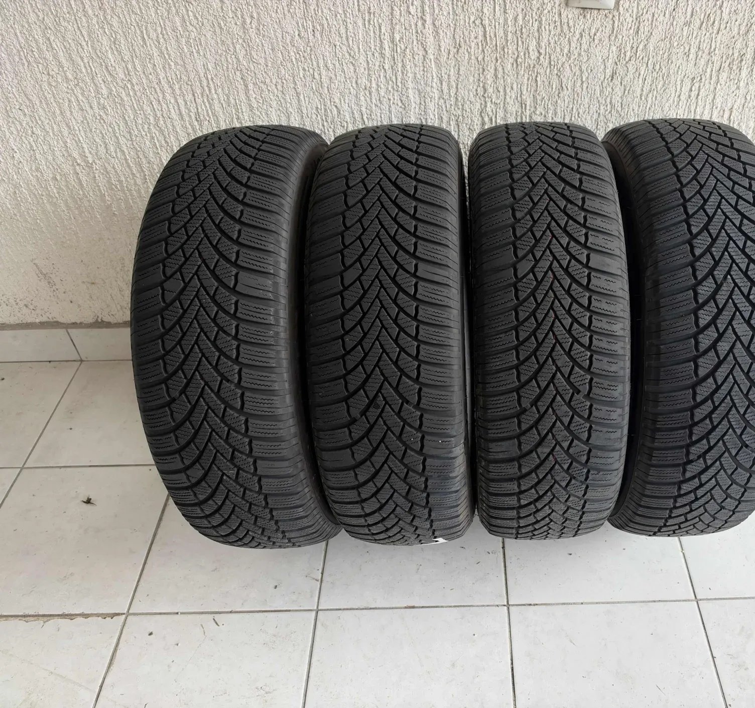 Bridgestone winter tyres 215/65 R17